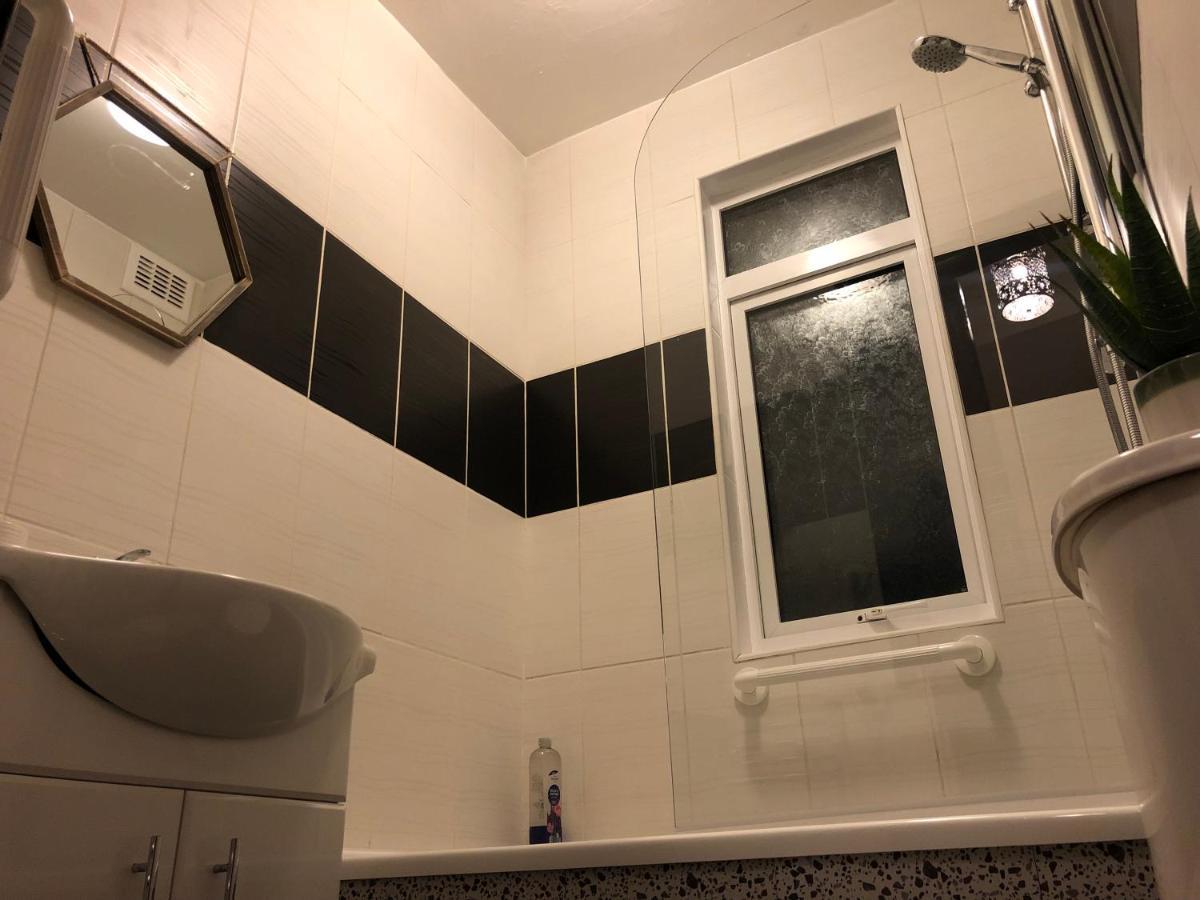 Handsworth Home - 2 Bedroomed Sheffield Exterior photo